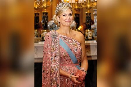 Königin Máxima stiehlt beim Staatsbankett allen die Show Königin Máxima stiehlt beim Staatsbankett allen die Show