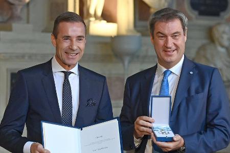 Kai Pflaume mit Bayerischem Verdienstorden ausgezeichnet Kai Pflaume mit Bayerischem Verdienstorden ausgezeichnet