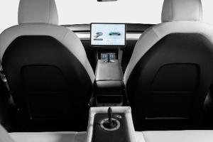 Schwäbische Firma baut Tesla ohne Lenkrad