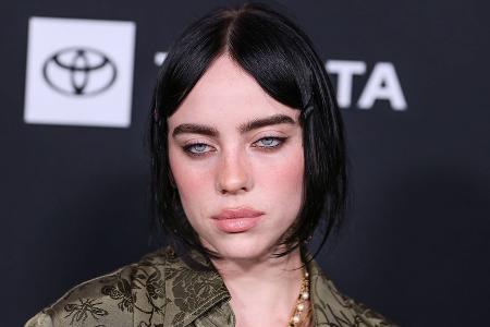 Neue Liebe? Billie Eilish zeigt sich vertraut mit diesem Sänger Neue Liebe? Billie Eilish zeigt sich vertraut mit diesem Sänger