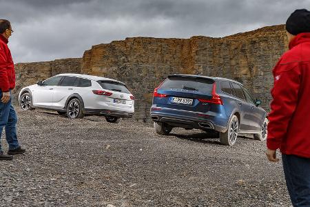 Opel Insignia Country Tourer 2.0 BiTurbo Diesel 4x4, Volvo V60 Cross Country D4 AWD Pro, Exterieur