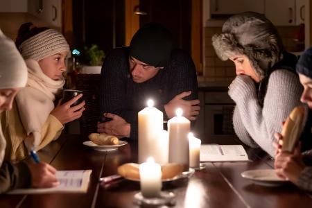 Angst vor Blackout: Was sollte man beim Stromausfall im Haus haben? Angst vor Blackout: Was sollte man beim Stromausfall im Haus haben?