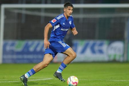 Knie-OP bei Greiml: Schalke fehlen vier Innenverteidiger Knie-OP bei Greiml: Schalke fehlen vier Innenverteidiger