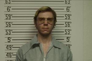 Netflix-Hit "Dahmer" steigt spektakulär in die US-Streaming-Charts ein