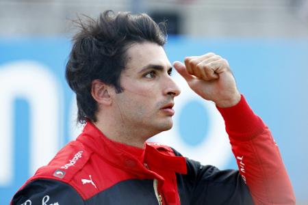 Sainz holt Pole Position in Austin - Schumacher enttäuscht Sainz holt Pole Position in Austin - Schumacher enttäuscht