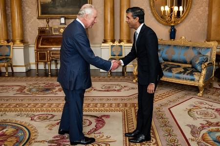 König Charles III. ernennt Rishi Sunak zum neuen Premierminister König Charles III. ernennt Rishi Sunak zum neuen Premierminister