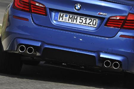 BMW M5 Auspuffendrohre BMW M5 Auspuffendrohre