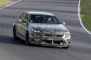 750-PS-PHEV-Monster dreht Ring-Schleifen