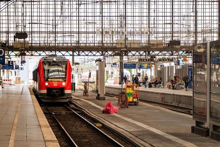 Auf 49-Euro-Ticket geeinigt: Das sollten Bahnfahrer wissen Auf 49-Euro-Ticket geeinigt: Das sollten Bahnfahrer wissen