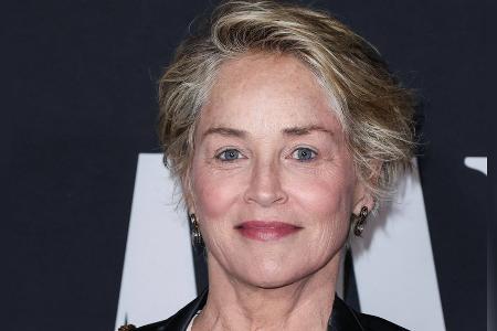 Neuer Tumor entdeckt: Diese Diagnosen musste Sharon Stone verkraften Neuer Tumor entdeckt: Diese Diagnosen musste Sharon Stone verkraften