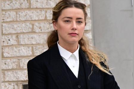 Wegen Ex Elon Musk? Amber Heards Twitter-Account wurde gelöscht Wegen Ex Elon Musk? Amber Heards Twitter-Account wurde gelöscht