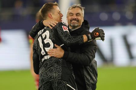Schalke zeigt Reis-Handschrift: Schalke zeigt Reis-Handschrift: