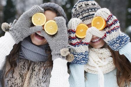 Dunkle Jahreszeit: Diese Vitamine sind jetzt besonders wichtig Dunkle Jahreszeit: Diese Vitamine sind jetzt besonders wichtig