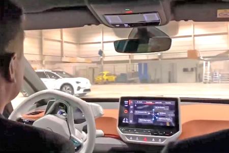 Elon Musk bei Herbert Diess VW ID.3