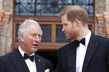 Charles III. feiert Geburtstag: Wird Prinz Harry zum Spielverderber? Charles III. feiert Geburtstag: Wird Prinz Harry zum Spielverderber?