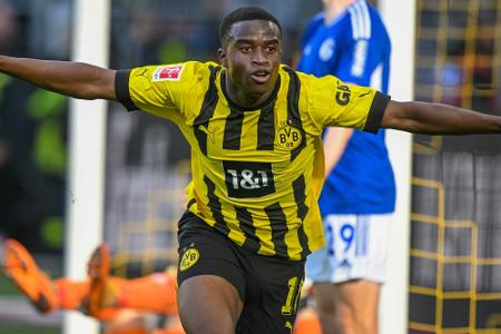Revierderby zwischen Schalke und Dortmund am 11. März Revierderby zwischen Schalke und Dortmund am 11. März