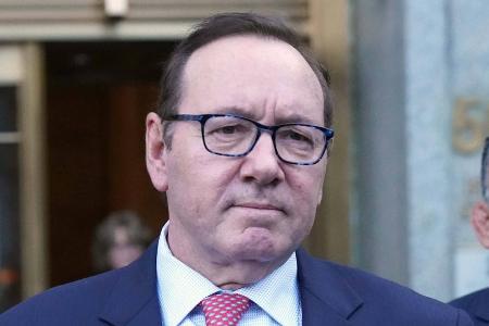 Kevin Spacey: Sieben neue Anklagen wegen sexueller Übergriffe Kevin Spacey: Sieben neue Anklagen wegen sexueller Übergriffe