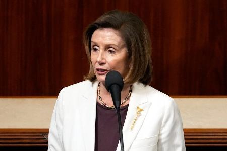 US-Demokratin Nancy Pelosi gibt Führung im Repräsentantenhaus ab US-Demokratin Nancy Pelosi gibt Führung im Repräsentantenhaus ab