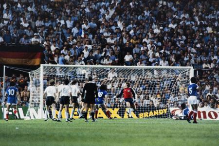 Zum WM-Start: ZDF zeigt Doku über Halbfinale 1982