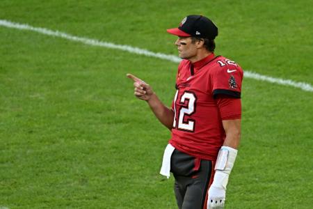 Starker Brady siegt bei NFL-Premiere in Deutschland