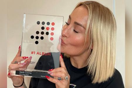Deutsche Charts: Sarah Connor erobert mit Weihnachtsalbum Platz eins Deutsche Charts: Sarah Connor erobert mit Weihnachtsalbum Platz eins