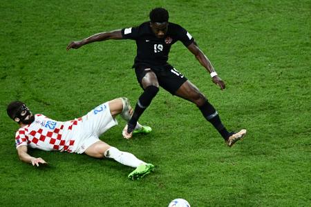 Bayern-Star Davies mit Kanada ausgeschieden Bayern-Star Davies mit Kanada ausgeschieden