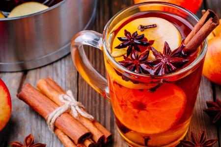 Wärmt von innen auf: Dieses Jahr ist heißer Cider das Wintergetränk Wärmt von innen auf: Dieses Jahr ist heißer Cider das Wintergetränk