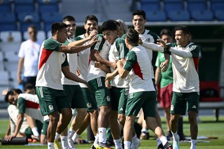 Mexiko peilt Achtelfinale an: Mexiko peilt Achtelfinale an: