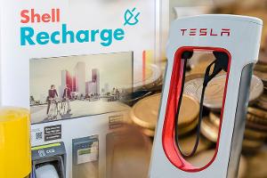Strom für E-Autos wird teurer und teurer