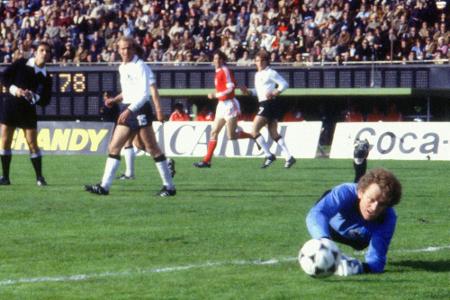 Maier verliert Rekord an Neuer - Maier verliert Rekord an Neuer -
