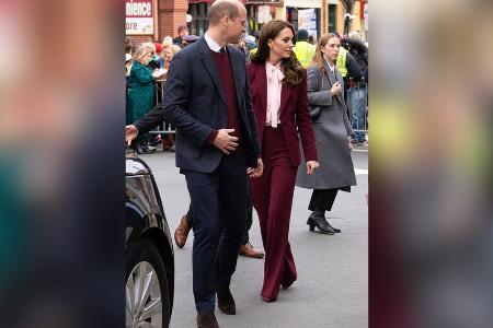 Tag zwei in Boston: Kate und William im weihnachtlichen Partnerlook Tag zwei in Boston: Kate und William im weihnachtlichen Partnerlook