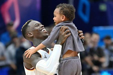 NBA-Profi Schröder zum dritten Mal Vater: NBA-Profi Schröder zum dritten Mal Vater: