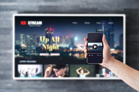 Smartphone-Display auf dem Fernseher anzeigen und streamen - so geht's