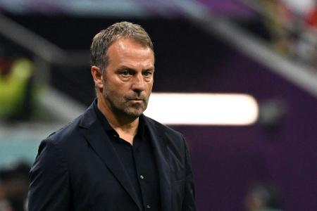 Trotz WM-Blamage: Flick bleibt Bundestrainer Trotz WM-Blamage: Flick bleibt Bundestrainer