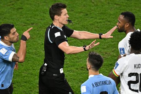 WM-Ende für deutschen Schiri: Fröhlich lobt Siebert WM-Ende für deutschen Schiri: Fröhlich lobt Siebert