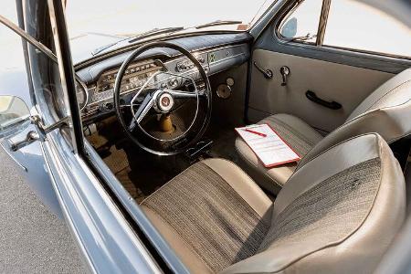 Volvo PV 544