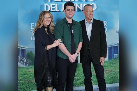 Seltener Auftritt: Tom Hanks mit Rita Wilson und Sohn Truman in Madrid Seltener Auftritt: Tom Hanks mit Rita Wilson und Sohn Truman in Madrid