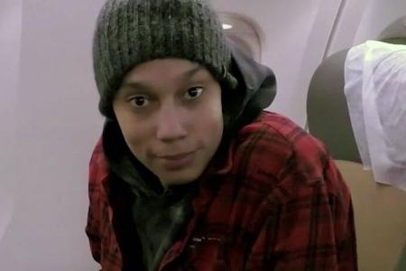 Basketballerin Brittney Griner bricht nach Freilassung ihr Schweigen Basketballerin Brittney Griner bricht nach Freilassung ihr Schweigen
