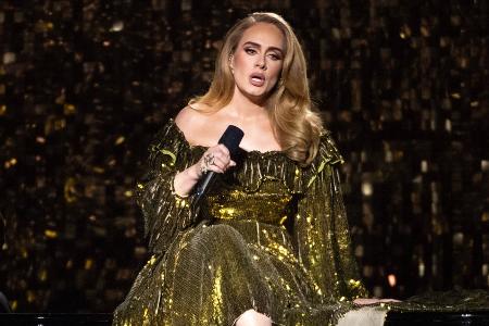 Zweite Karriere? Adele plant angeblich eigene Dessous-Marke Zweite Karriere? Adele plant angeblich eigene Dessous-Marke