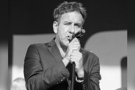 Terry Hall: Frontmann von The Specials stirbt mit 63 Jahren Terry Hall: Frontmann von The Specials stirbt mit 63 Jahren