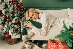 Allein unterm Baum: So geht man mit Einsamkeit an Weihnachten um