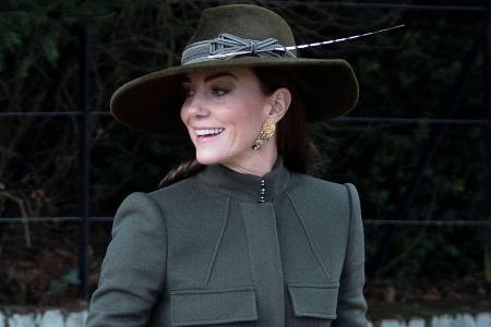 Zeigt Prinzessin Kate hier Williams Weihnachtsgeschenk? Zeigt Prinzessin Kate hier Williams Weihnachtsgeschenk?