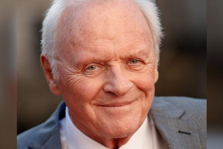 Anthony Hopkins schwingt an Weihnachten das Tanzbein Anthony Hopkins schwingt an Weihnachten das Tanzbein