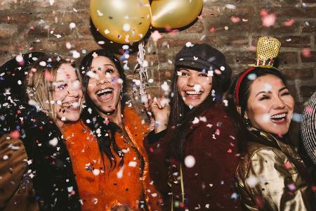 Playlist zum Jahreswechsel: Die besten Songs für die Silvesterparty Playlist zum Jahreswechsel: Die besten Songs für die Silvesterparty
