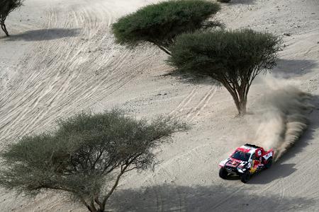 Al-Attiyah gewinnt zweite Etappe - Sainz weiter Führender Al-Attiyah gewinnt zweite Etappe - Sainz weiter Führender