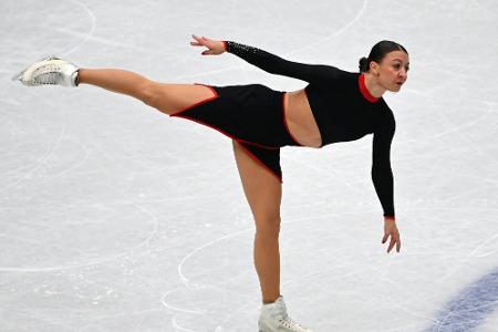 Eiskunstlauf-DM: Nicole Schott läuft siebtem Titel entgegen Eiskunstlauf-DM: Nicole Schott läuft siebtem Titel entgegen