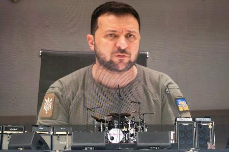 Wolodymyr Selenskyj: Bewegende Rede bei den Golden Globes Wolodymyr Selenskyj: Bewegende Rede bei den Golden Globes