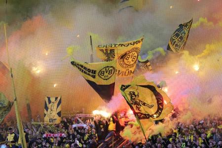Pyro im Pokal: 15.000 Euro Geldstrafe für den BVB Pyro im Pokal: 15.000 Euro Geldstrafe für den BVB