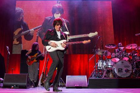 Mick Jagger, Rod Stewart und mehr trauern um Rock-Legende Jeff Beck Mick Jagger, Rod Stewart und mehr trauern um Rock-Legende Jeff Beck
