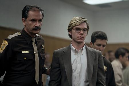 Mutter von Dahmer-Opfer nach Golden-Globes-Sieg wütend auf Evan Peters Mutter von Dahmer-Opfer nach Golden-Globes-Sieg wütend auf Evan Peters